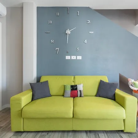 Elizabeth House * 빌라시미우스